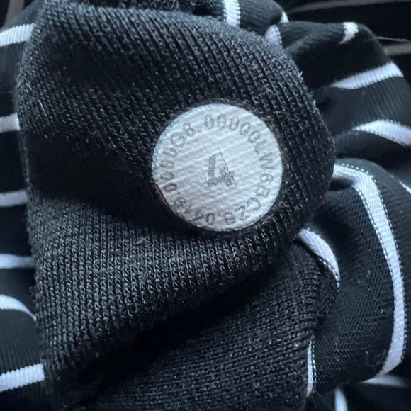 Lululemon Wunder Under Crop (High-Rise) *Luxtreme 21" Parallel Stripe Black Whit - Picture 2 of 3